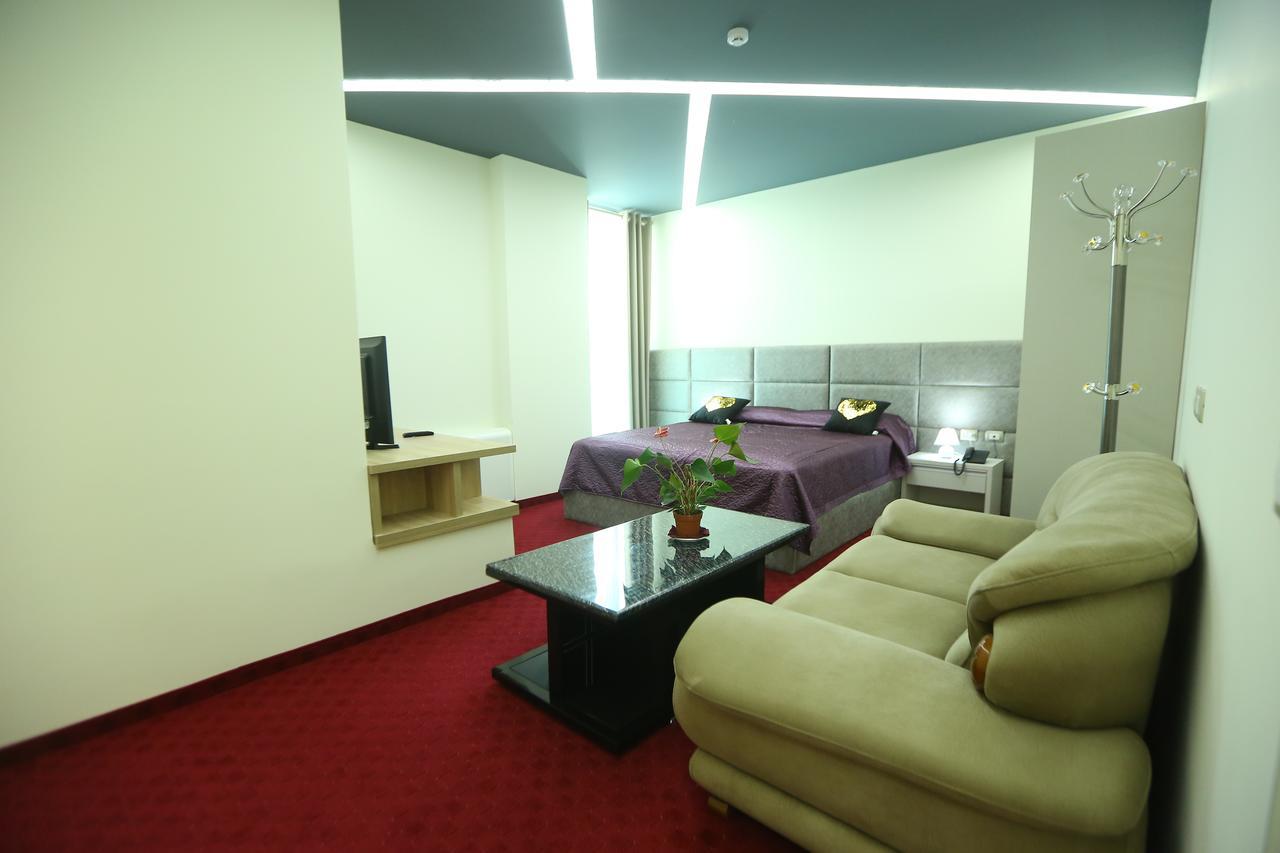 Vllaznia 3* Shkoder